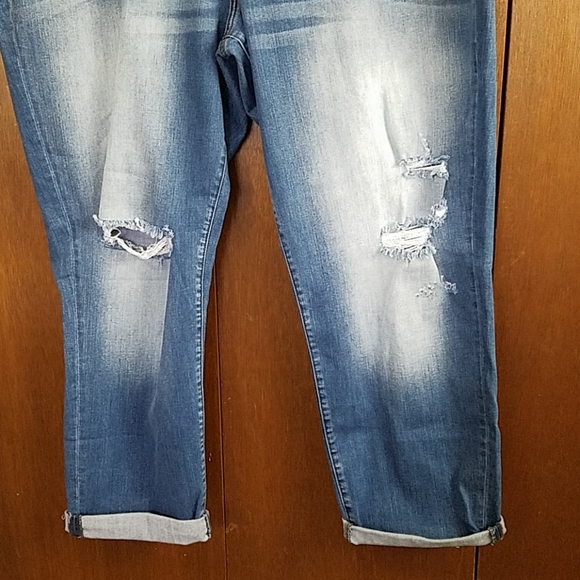 NWT KanCan Distressed Denim Jeans 24 - Picture 3 of 6